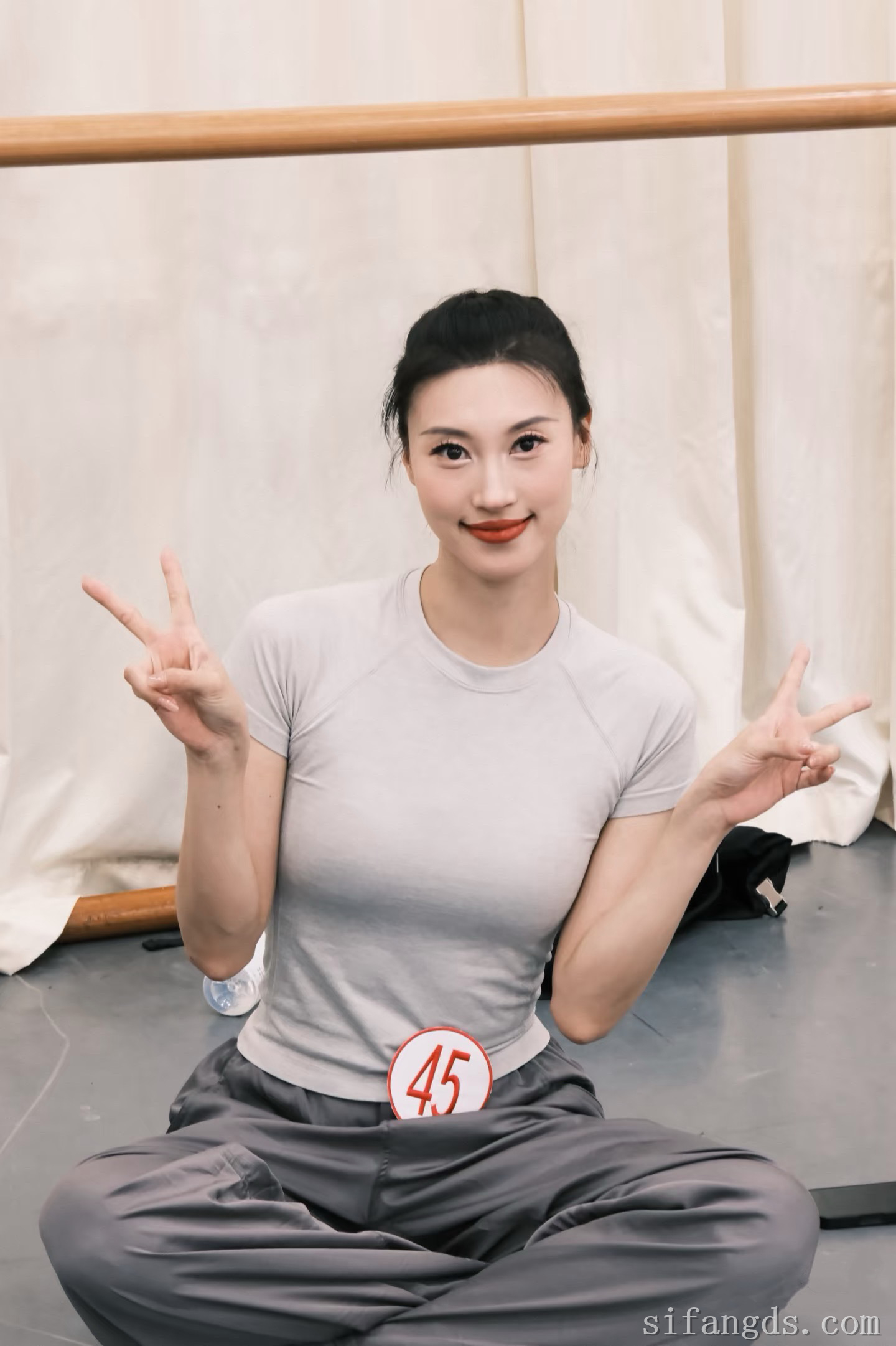 图片[5]-【PK】【重磅泄密】东方演艺集团舞蹈演员和男友性爱流出【45V 46P 26G】 - 燃欲社-燃欲社