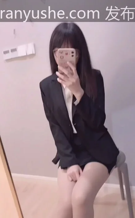 【PK】推特极品眼镜学姐【一只荞/qiao_lloo】视频合集【22V 17.3G】-燃欲社