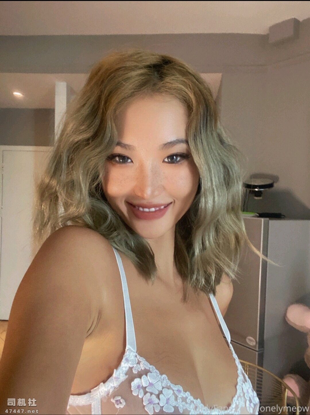 图片[14]-【PK】OnlyFans华裔网黄【北京瑶瑶/Lonelymeow】资源合集【163G】 - 燃欲社-燃欲社