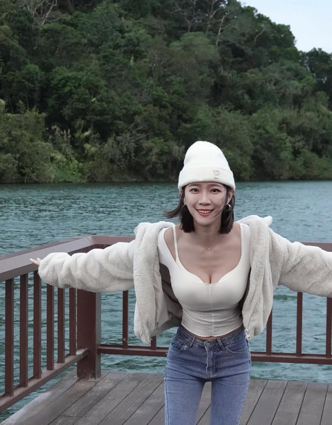 【PK】重磅【泄密】 稀有热门档案 projiew28【2V 689M】-燃欲社