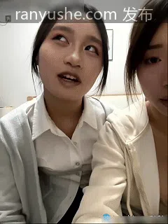图片[8]-【PK】巨乳眼镜【少妇yoyo】炸裂母女大作战同抢吃鸡巴【2V 3.3G】 - 燃欲社-燃欲社