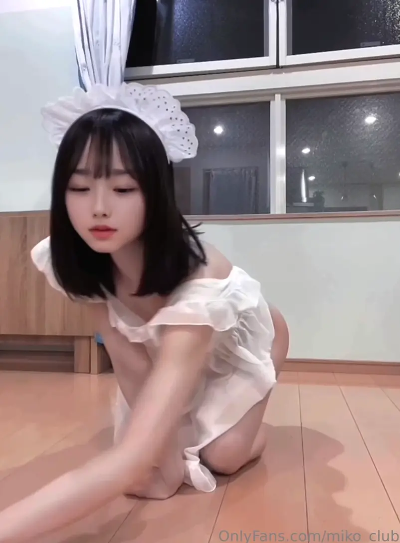 【PK】OnlyFans【miko_club】泄露合集【15V 5.2G】-燃欲社