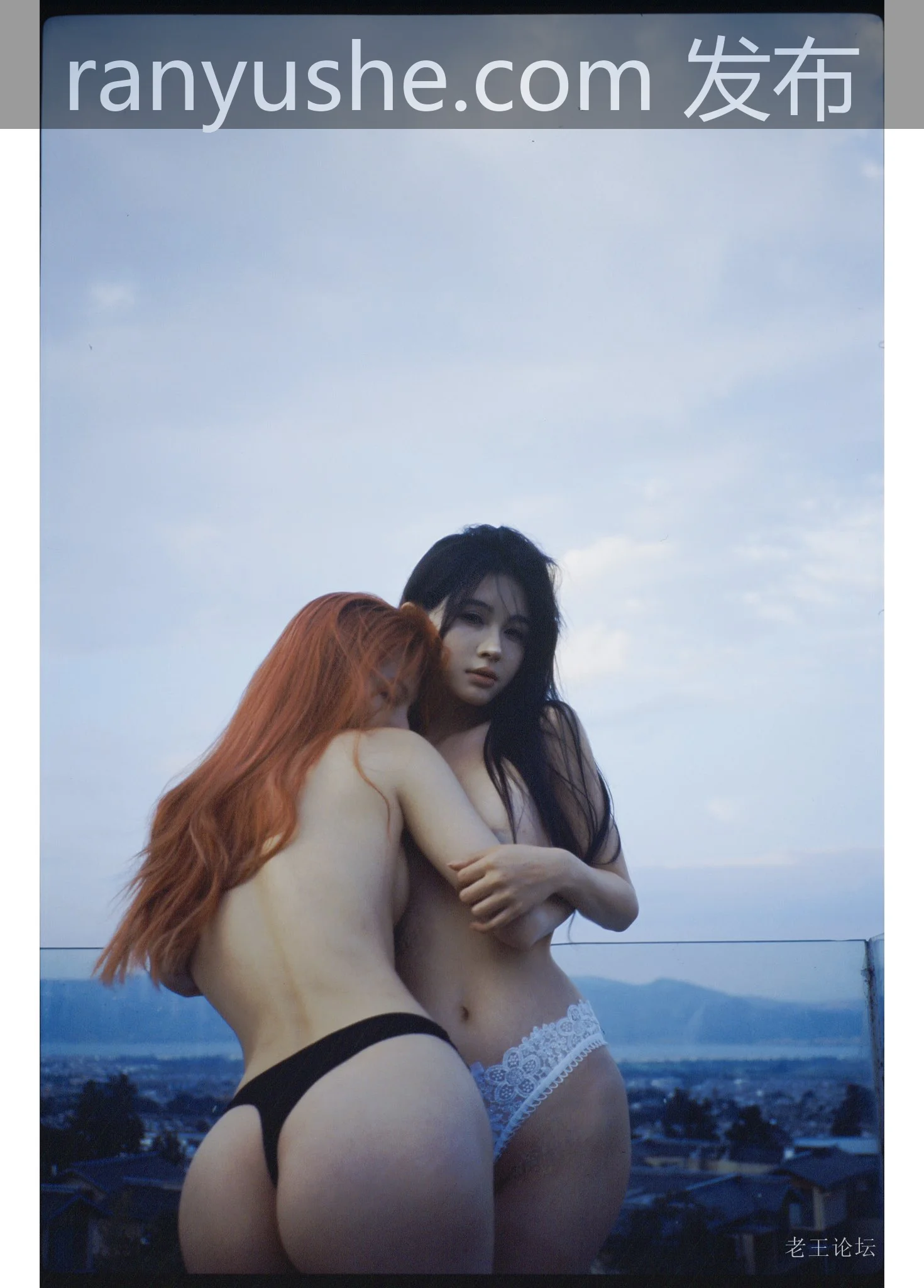 图片[2]-【PK】推特极品模特【奶球/naiqiu000】大尺度合集【85V 488P 3.3G】 - 燃欲社-燃欲社
