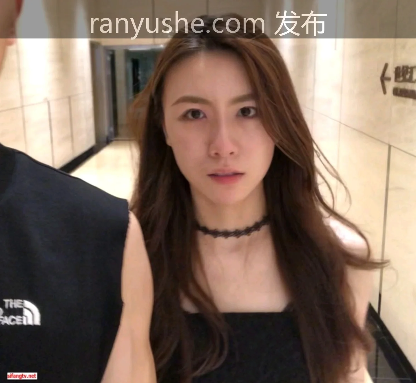 图片[2]-【PK】上海五矿经易期货交易员【何麦伢】与男友自拍流出【8V 191P 1G】 - 燃欲社-燃欲社