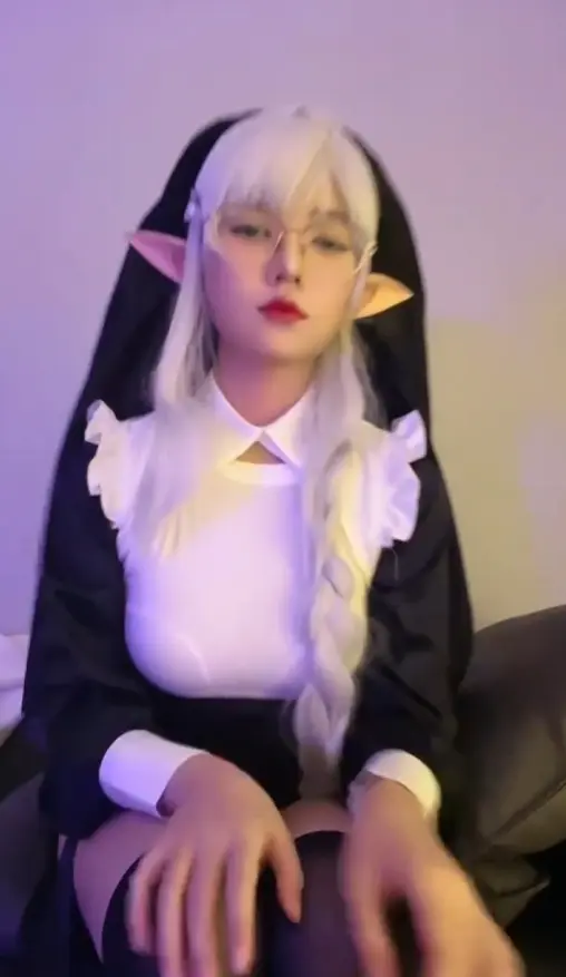 图片[1]-【PK】套路直播【托尔】FEMDOM调教辱骂丝足寸止合集【80V 35G】 - 燃欲社-燃欲社