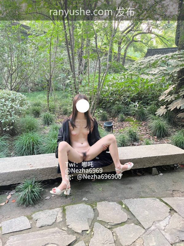 【PK】推特顶级女大学生【哪吒爱露出】露出合集【104V 184P 6G】-燃欲社