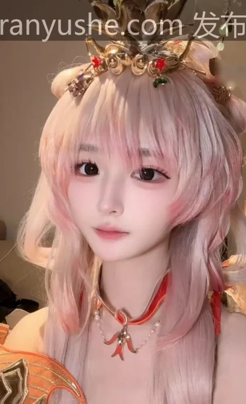 【PK】高颜值次元萝莉【季雨 ovocat0618】自慰合集【44V 6G】-燃欲社